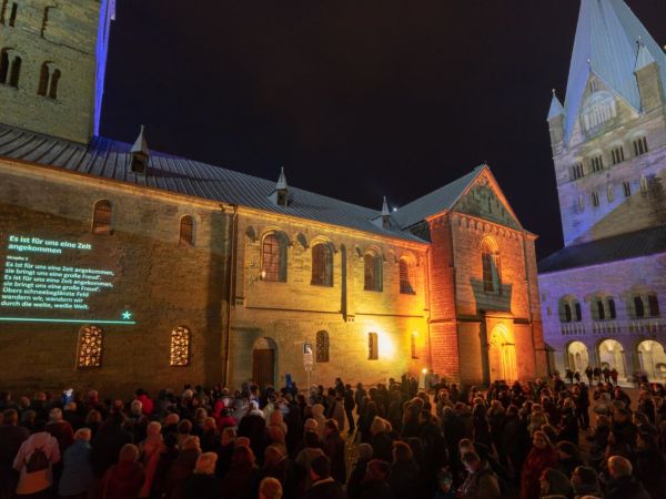 Bild zu Öffentliches Weihnachtssingen &copy; Wirtschaft und Marketing Soest GmbH / Gero Sliwa