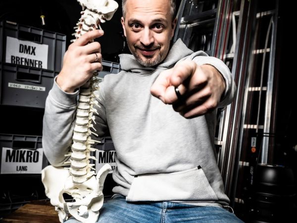 Bild zu Der Physiopath live - 