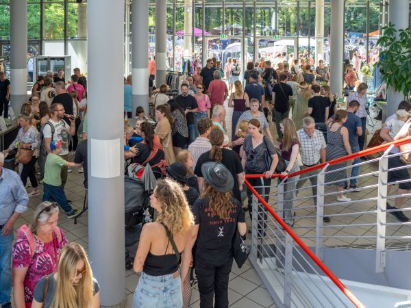 Flohmarkt Stadthalle Soest &copy; Fotos: Gero Sliwa