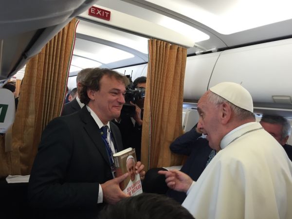 Bild zu Andreas Englisch - 10 Jahre Papst Franziskus - Die Revolution im Vatikan