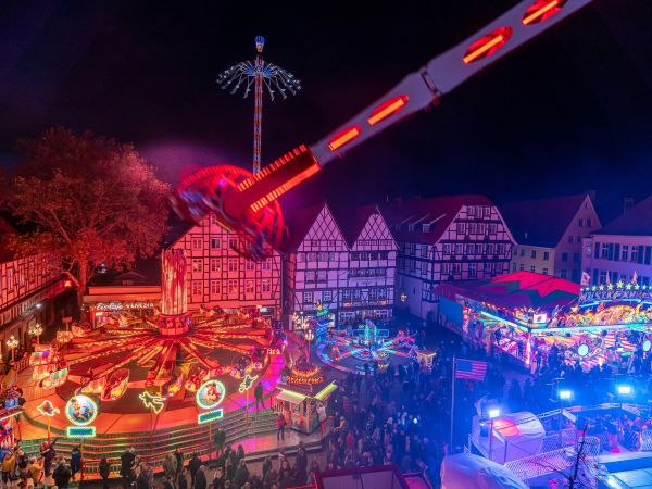 Bild zu Soester Allerheiligenkirmes - Größte Altstadtkirmes Europas &copy; Gero Sliwa