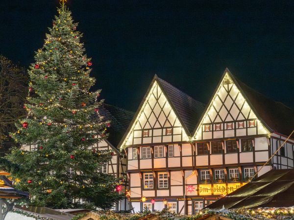 Bild zu Altstadt im Lichterglanz &copy; WMS, Gero Sliwa