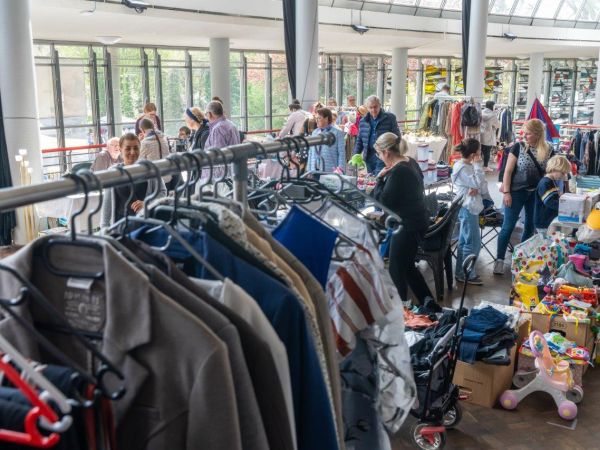 Bild zu Frühsommertrödel - Flohmarkt