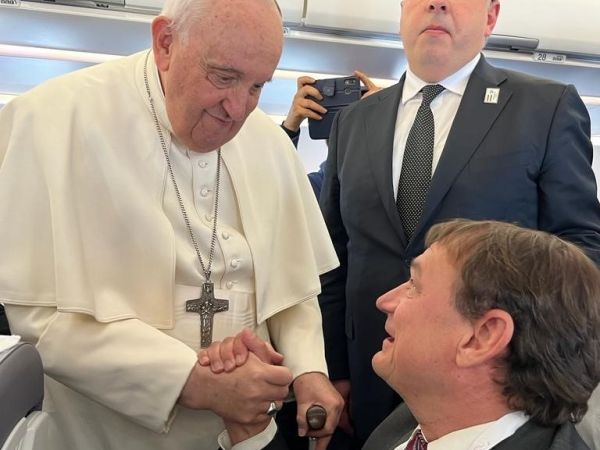 Bild zu Andreas Englisch - 10 Jahre Papst Franziskus - Die Revolution im Vatikan