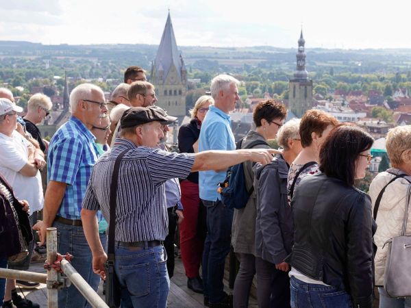 Bild zu Fast wie im Himmel - Turmfahrt auf die Wiesenkirche &copy; Wirtschaft und Marketing Soest, Gero Sliwa