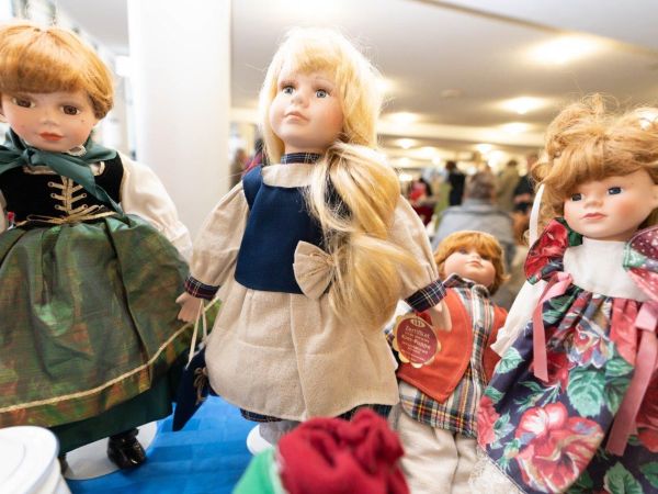 Bild zu neu: Nachmittagströdel - Flohmarkt in der Stadthalle Soest &copy; Gero Sliwa