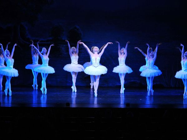 Schwanensee - Prager Festspiel Ballett
