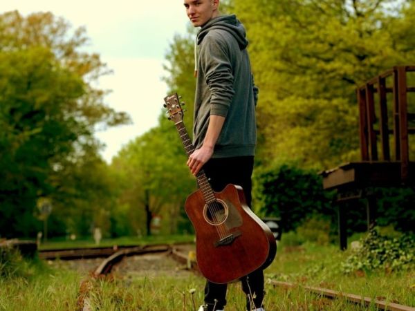 Bild zu Die kleine Bühne im ABSPANN: Jason Janzen &copy; ©Kulturhaus Alter Schlachthof ©Jason Janzen