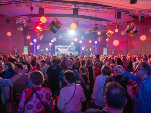 Original 80er-Party &copy; Foto (c) Gero Sliwa